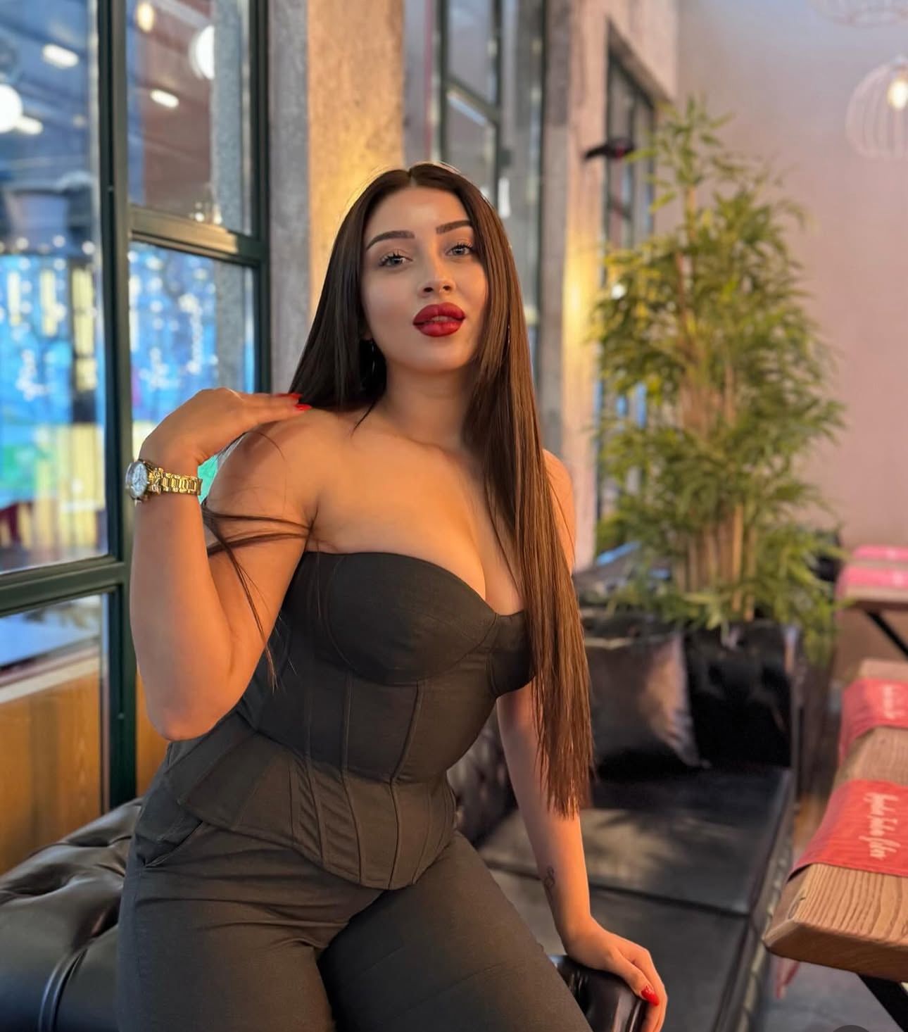 Çatma Kendi Evinde Hizmet Veren Escort Bayan Müjde